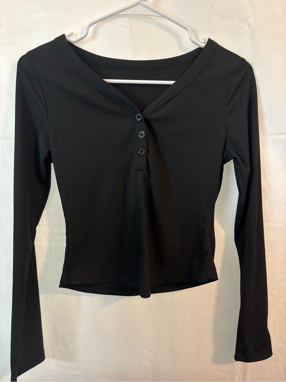 Women's Black Ribbed Long-Sleeve Henley Crop Top